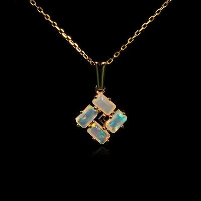 Небольшое колье-подвеска из стерлингового серебра 925 пробы с натуральными опалами. Изящные украшения из желтого и белого золота с покрытием из серебра.