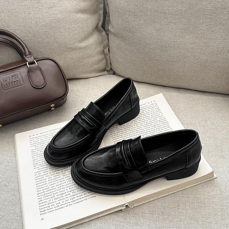 Туфли на толстом каблуке черные в британском стиле маленькие кожаные женские туфли 2025 новая весна и осень ретро лоферы туфли-лодочки