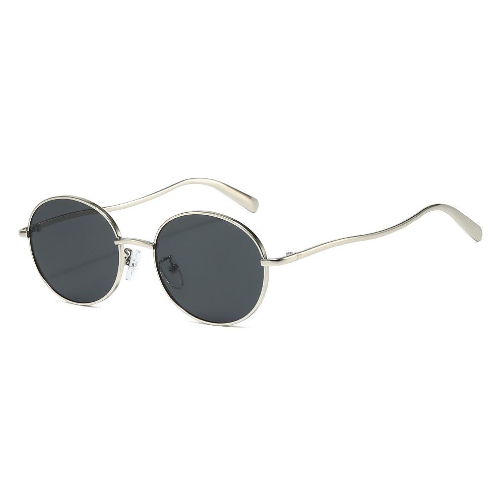 26 Metal-framed sunglasses, suitable for both men and women, offering UV protection