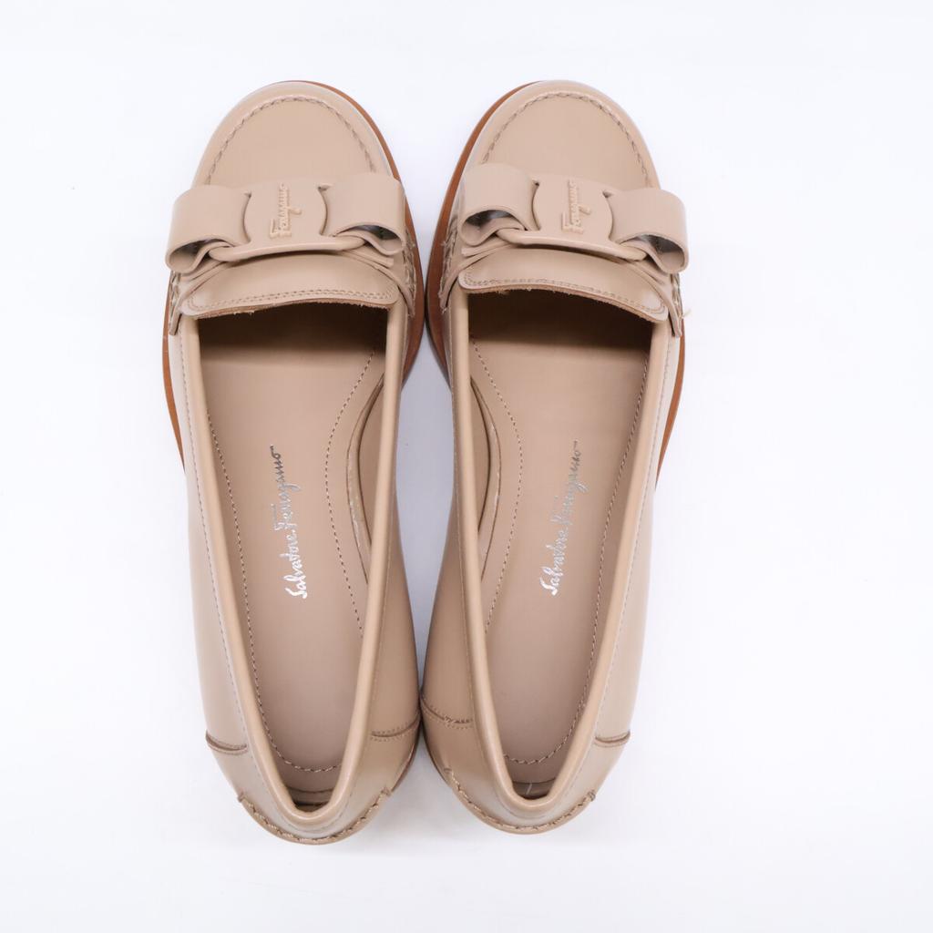 Salvatore Ferragamo 0750594 VIVALDO Vara Ribbon Loafers Shoes 4 1/2 beigeUsed