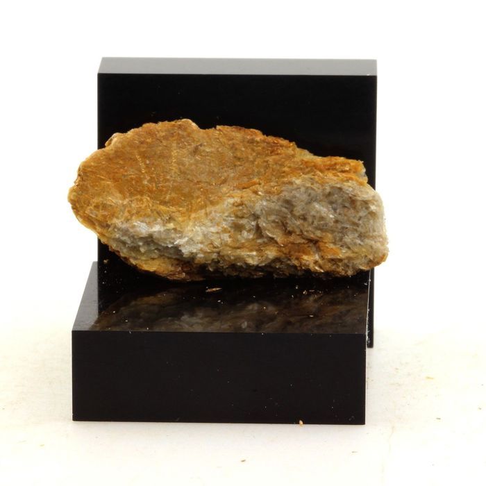 Carpholite 21.1 carats