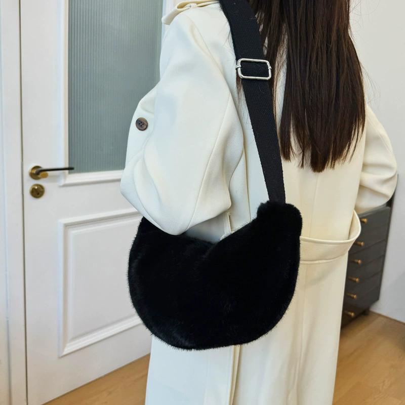 Yogodlns Женская плюшевая сумка кроссбоди Осень Зима Пушистая сумка-хобо Повседневная универсальная сумка на плечо Модная легкая сумка подмышку