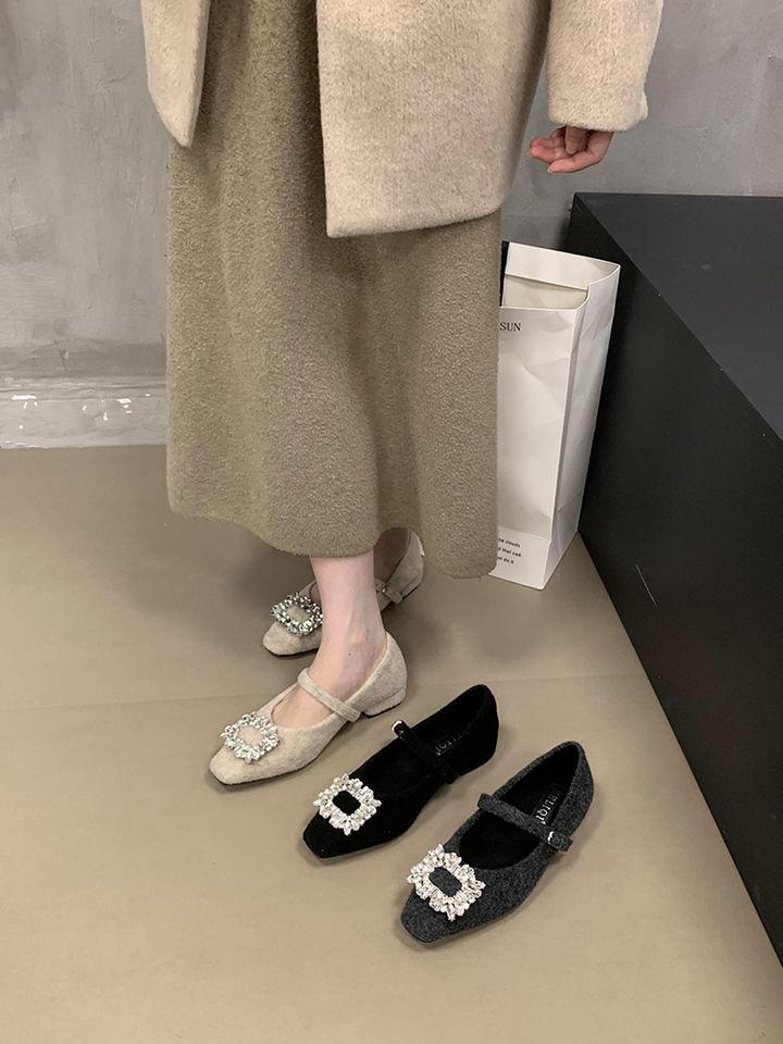 Французские туфли Мэри Джейн с квадратным носком и стразами, зимняя новая модная ниша Jue Jue Zi, на низком каблуке, с бархатом