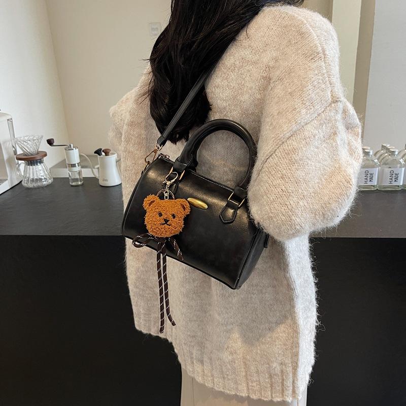 Популярная сумка этого года 2025 новая модная портативная на плечо осенняя универсальная сумка-мессенджер сумка-подушка Бостон