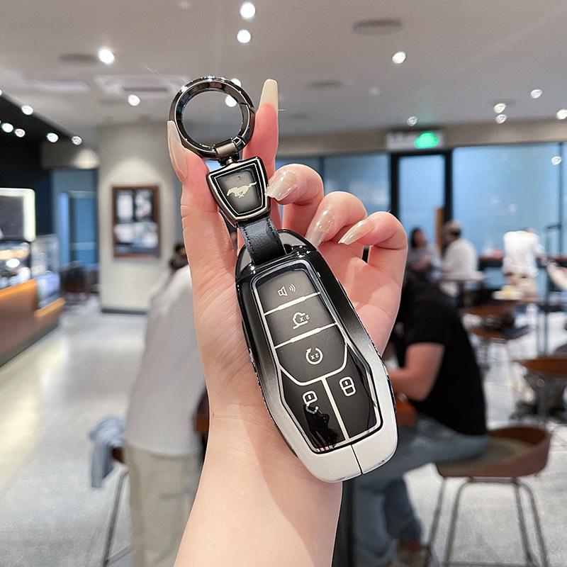 Compatible Smart and Remote Key Shells for Ford Edge, Mondeo, Taurus, and Lincoln Mustang.