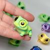 Напечатанная на 3D-принтере многосуставная лягушка мультяшная кладбищенская лягушка подвижная большеглазая лягушка декор статуэтка украшение для рабочего стола мини-подарок