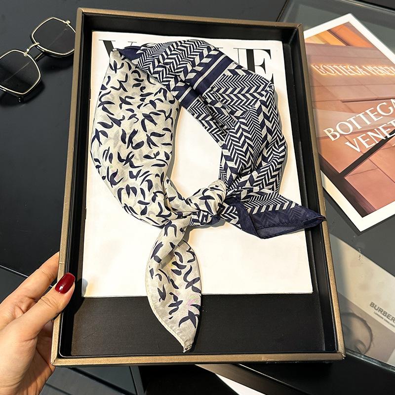 30% Silk 70% Cotton Scarf Women Square Neck Shawls Wraps for Ladies Foulard Scarves Pashmina Female Hijab Bandana Bufanda 70cm