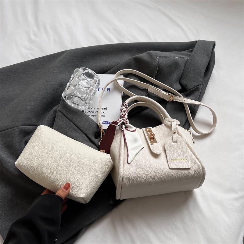 IELGY Women's Vegetable Basket, Messenger Bag, Portable Bucket Bag