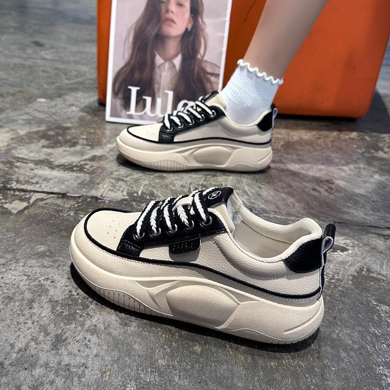 New Autumn New Women's Versatile Casual Sports Shoes Thick Bottom White Shoes Lightweight Bean Trendy Ins Style Flats