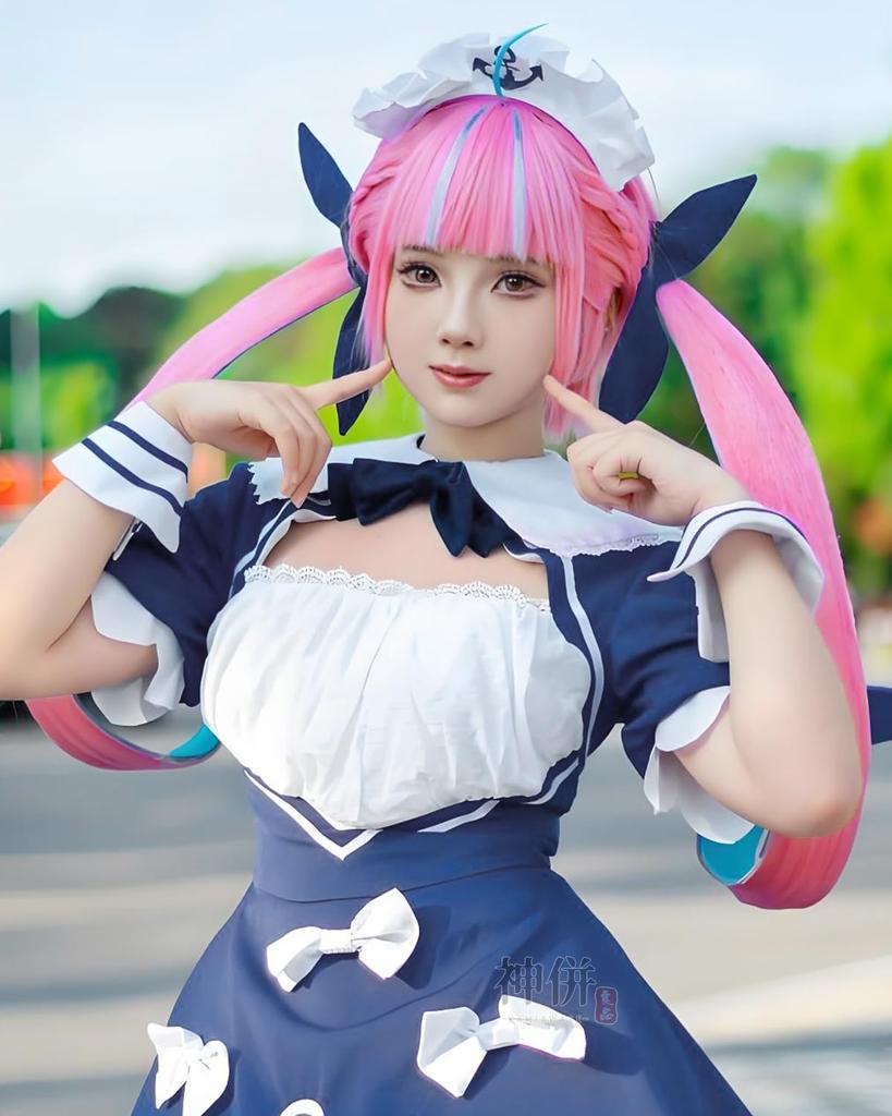 Minato Aqua Cosplay Maid Outfit with VTuber Cosplay Costume for School Stage Wear Aqua Wig Size [Excellent Quality] Wig, Adults, Festival, Event,