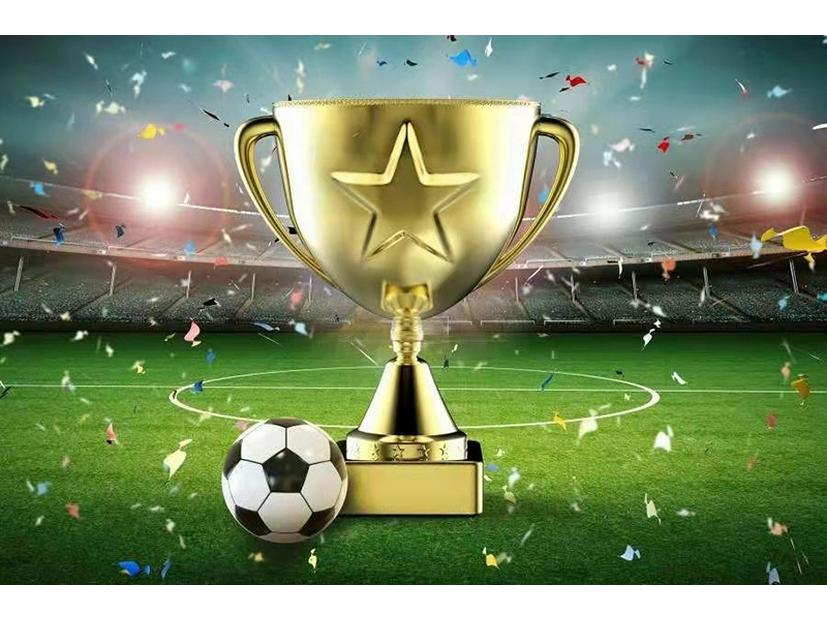 Набор декора для футбольной вечеринки в честь дня рождения: Тарелки, Чашки, Скатерть, Столовые приборы, Фон, Баннер и Воздушные шары.