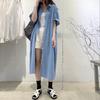 Летнее новое однобортное свободное кудрявое ленивое стильное темпераментное ретро и стройнящее однотонное джинсовое платье средней длины для женщин