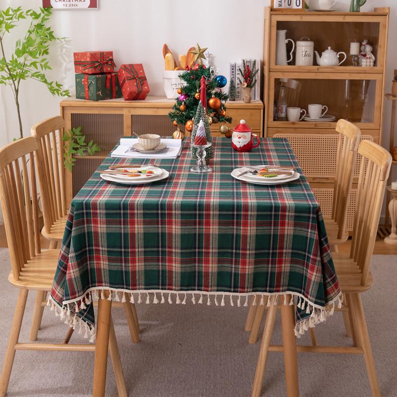 25 Custom-Dyed Polyester-Cotton Festive Christmas Red Grid Gold Silk Decorative Fringed Coffee Table Tablecloth Dining Table Cloth