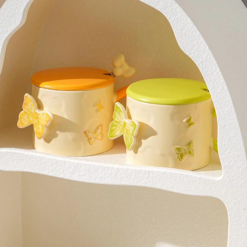 Creative Embossed Butterfly Personalized Ceramic Mug As A Souvenir Coffee Cup with Lid and Spoon  High Looking Small Fresh Water Cup