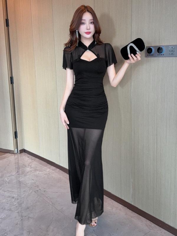 Женское платье для техника по массажу ног в ночном клубе - Сетчатая вставка, облегающий бедра дизайн