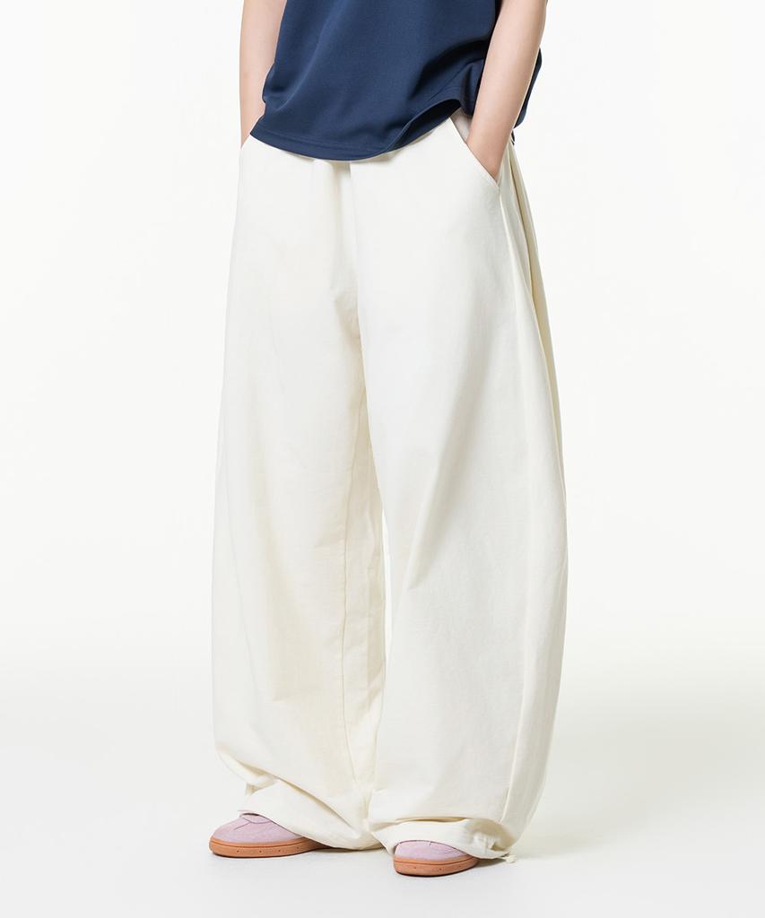 MOZMOZ Plain Side-Pleated Wide Training Pants Cream