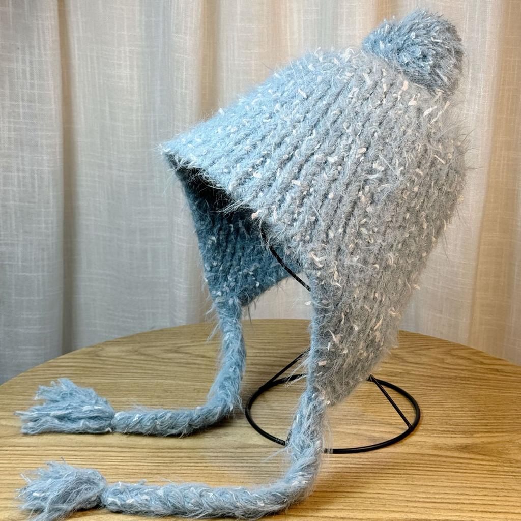 Новая трикотажная шапка Xiaoxiangfeng из экспортной ткани с защитой ушей для женщин с большим меховым помпоном, милая шерстяная шапка, осенне-зимняя, ручной работы, шапка-бандана