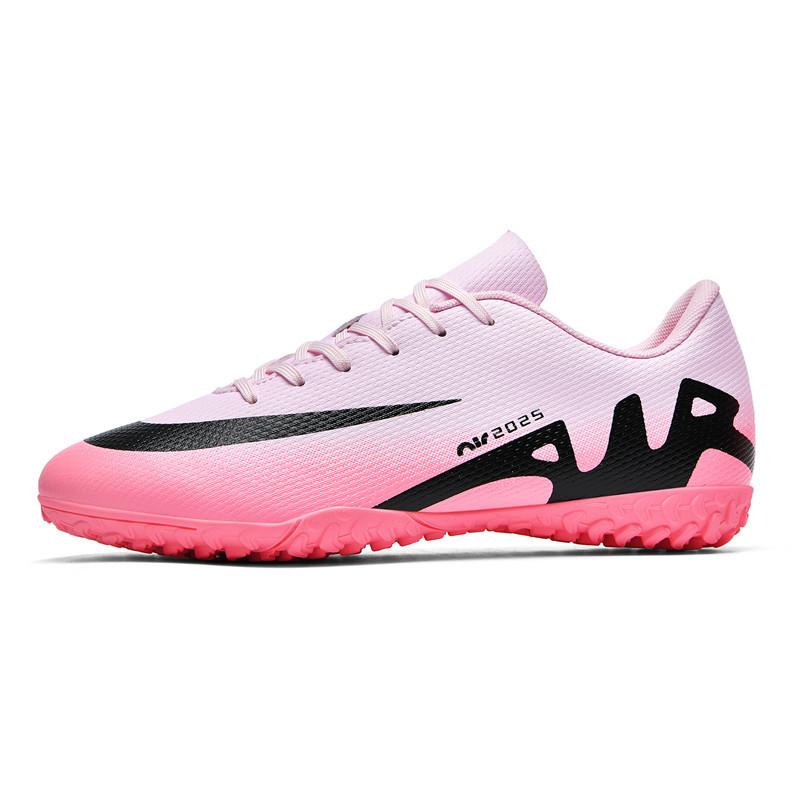Помощь производителя 2025 низкие розовые футбольные бутсы мужские и женские кроссовки с длинными шипами короткие сломанные шипы футбольные тренировочные бутсы