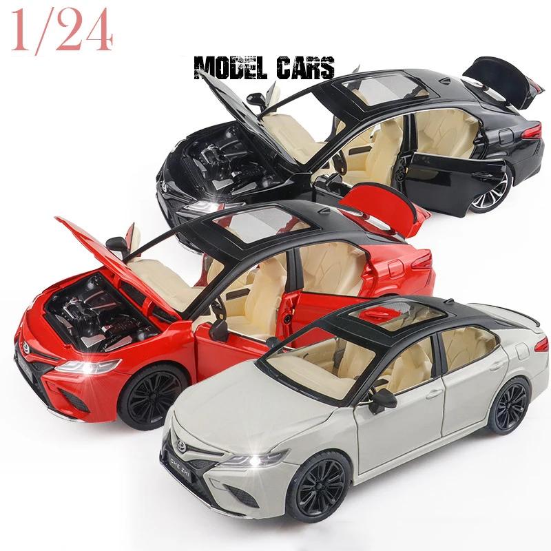 1/24 Scale Toyota Camry Alloy Car Model Light Sound Effect Diecast Car Toys for Boys Birthday Gift Kids Toys Car Collection