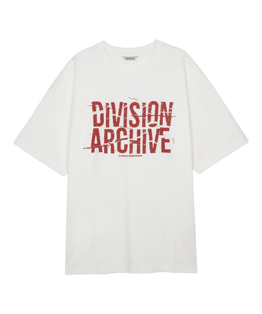 Белая футболка из архива IDWS Division