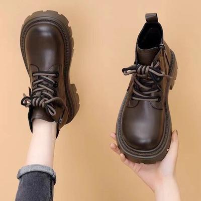 Модные детские ботинки из натуральной кожи 2025 новинка на толстой подошве противоскользящие короткие ботинки весенние корейская версия мотоциклетные ботинки одинарные ботинки тренд
