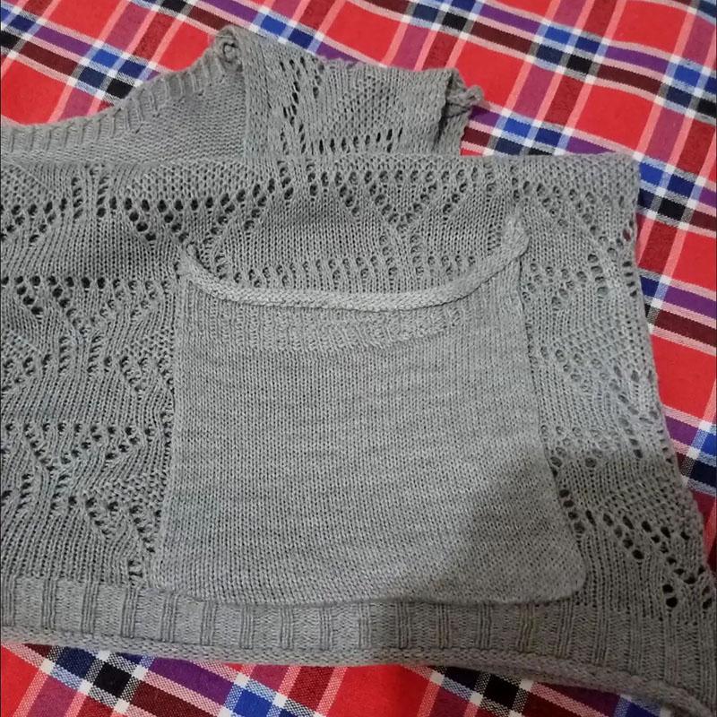 Вязаный жилет женский V-образный вырез ажурный тонкий свитер однотонный повседневный вязаный пуловер без рукавов топ с большим карманом свободный повседневный осенний