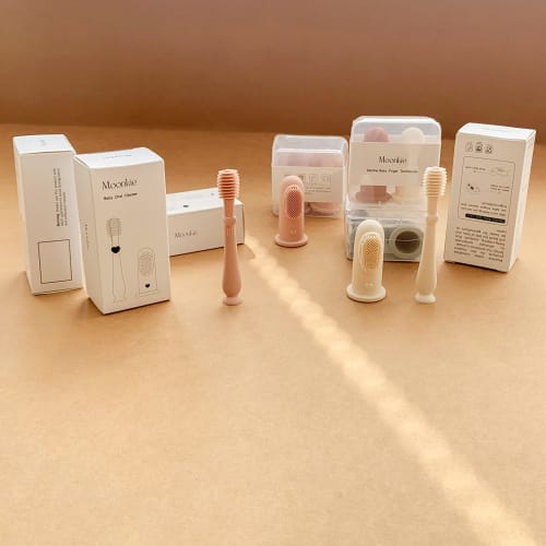 Moonkie Baby Finger Toothbrush Tongue and Oral Cleaner Kit (3 Months+) - 2 Pieces (Mint)