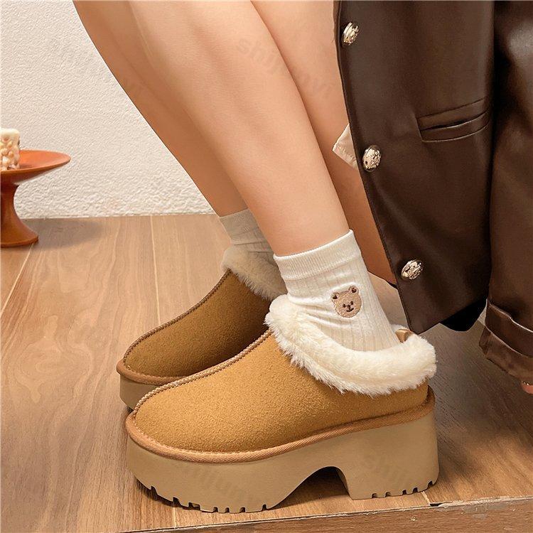 Тапочки из хлопка и меха на высоком каблуке, женская обувь 2024 года, новые дизайнерские замшевые теплые зимние сапоги, зимние повседневные короткие плюшевые тапочки