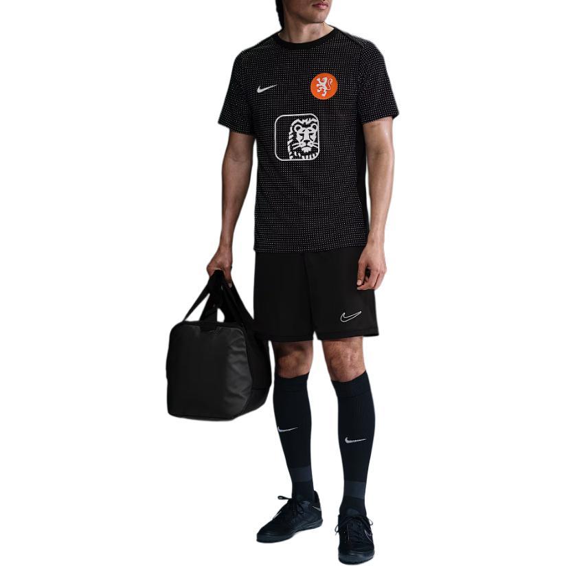Nike Нидерланды Академия Pro Мужская футболка Nike Dri-FIT для предматчевых тренировок по футболу с коротким рукавом FZ9712-011