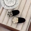 2/4Pcs Black White Camellia Hairpin Pearl Flocked Hair Clip Girl Forehead Side Bang Clip Elegant Mourning Funeral Hair Accessory