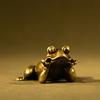 Retro Solid Brass Small Frog Figurine, Creative Car Accessories Ornament, Office Desk Decor, (Meditation Frog Can Be Used As Tea Pet, Incense Burner