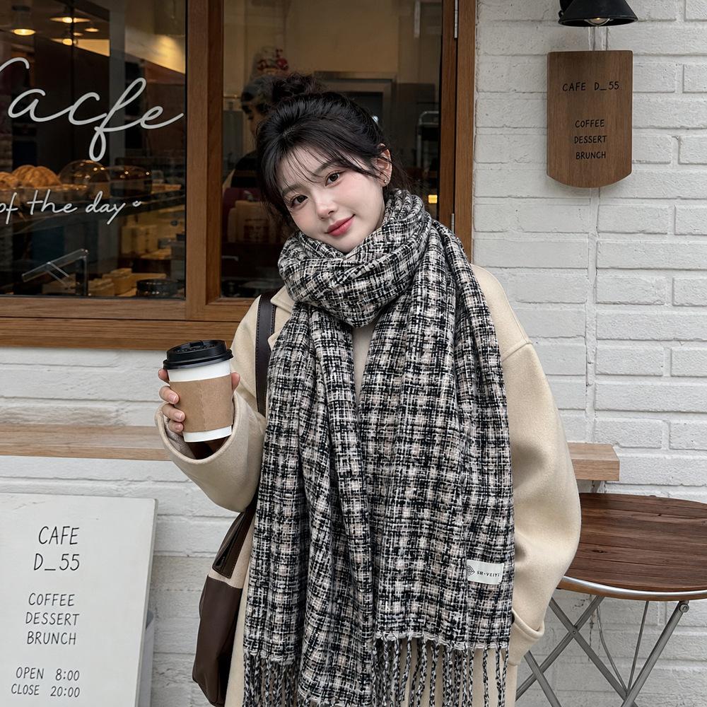 Korean Xiaoxiangfeng plaid scarf women's autumn and winter thickened warm fringed shawl versatile high-end student scarf