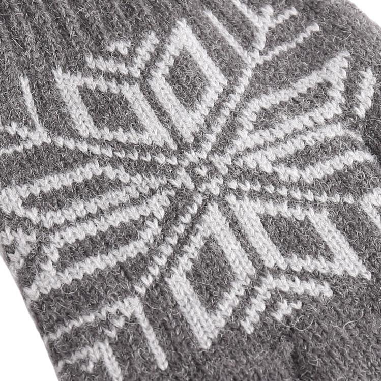 Christmas Gloves Double-layer Touchscreen Gloves with Thick Velvet Knit Gloves Outdoor Winter Cold Resistant and Warm Gloves