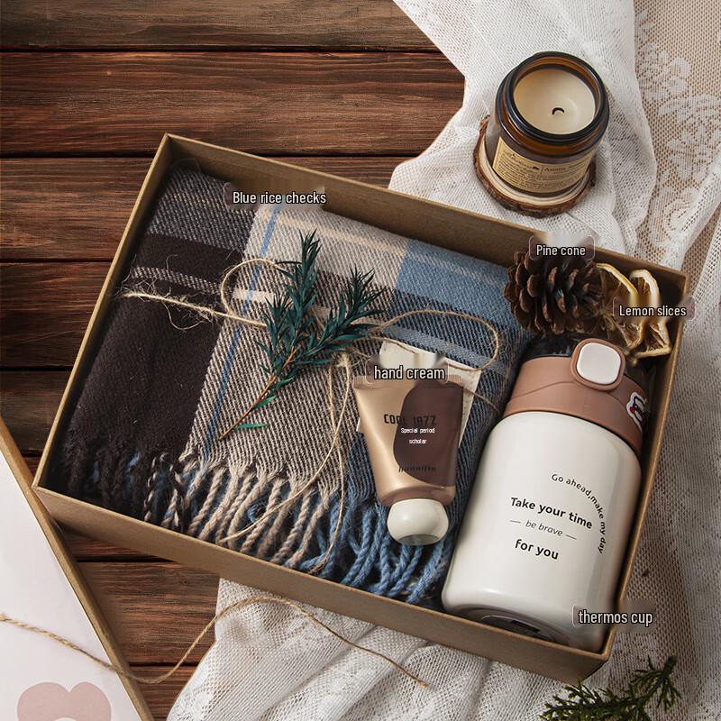 Jumaomao New Year Aroma Scarf Gift Set