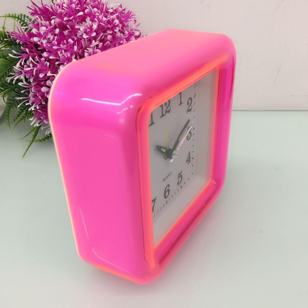 Квадратный будильник изысканные цветные часы
