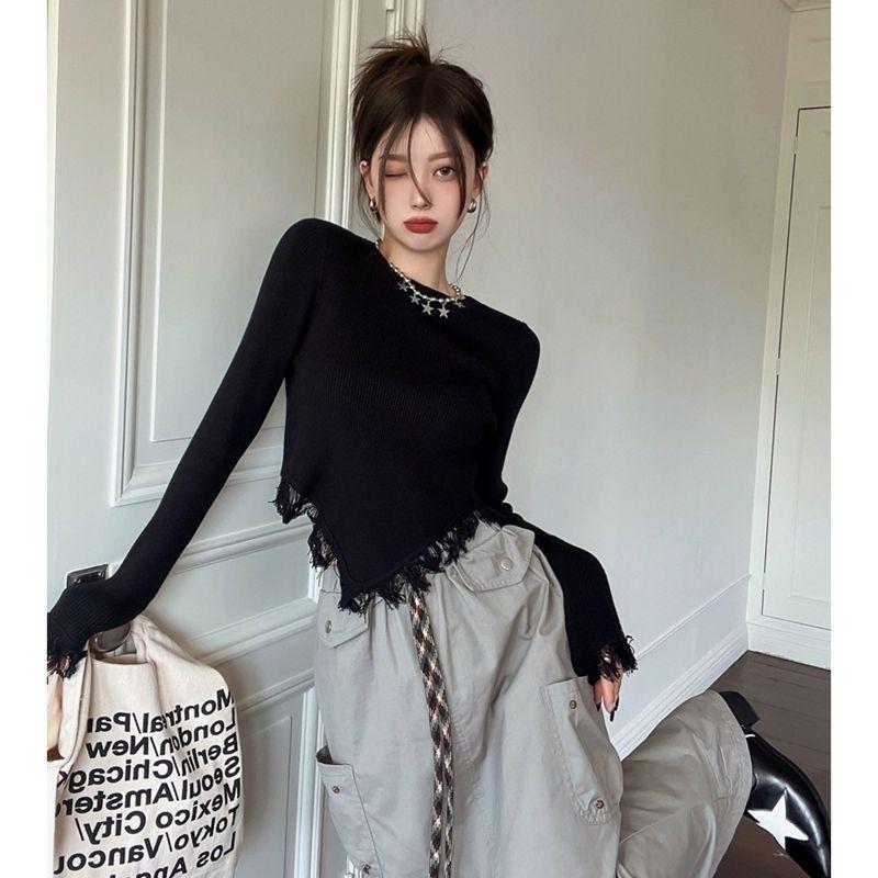 Женский топ с круглым вырезом и длинными рукавами, облегающий покрой, осенне-зимняя модель с кисточками