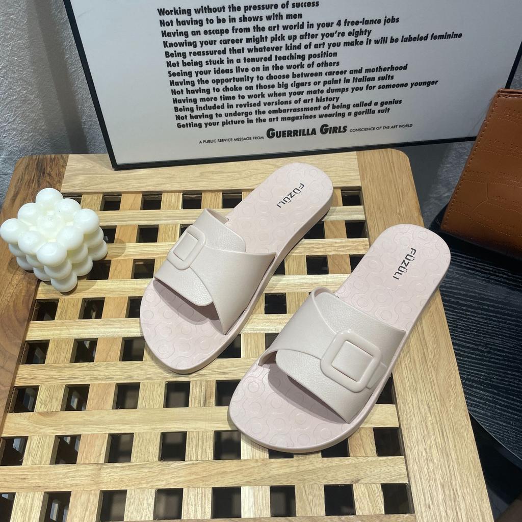 New Women's Solid Color Buckle Slippers, Personalized Fashion One-character Flat-bottomed Slippers Outdoor Play Beach Slippers