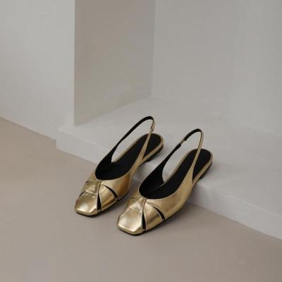 2025 Французский темперамент сумка голова сандалии мода женские плетеные полые нишевые на плоской подошве одинарная обувь весна и лето новые продукты