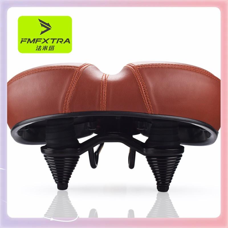 Extra Thick Sponge Bike Seat With Shock Absorption Long Distance Cycling