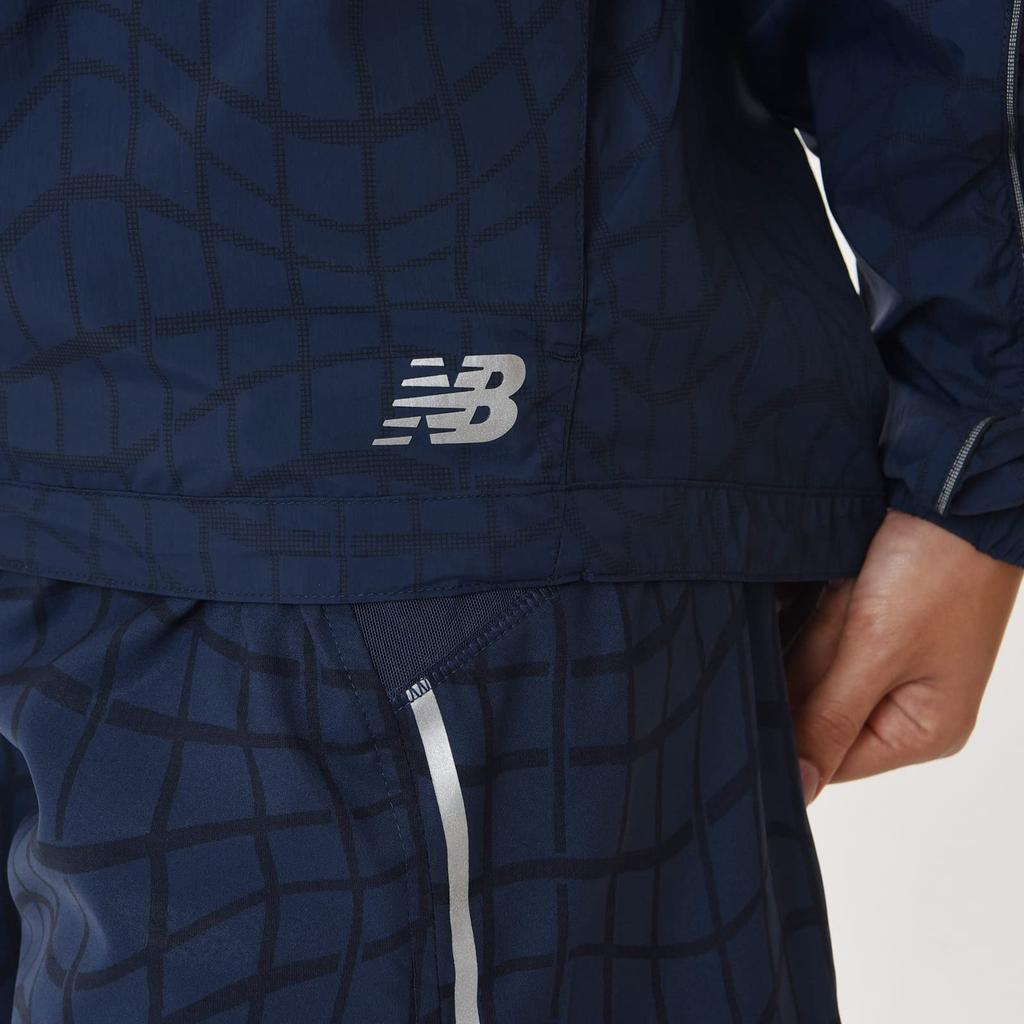 Легкая компактная куртка Impact Run Printed WJ21265 NNY L [New Balance] женская (NB ВМС)