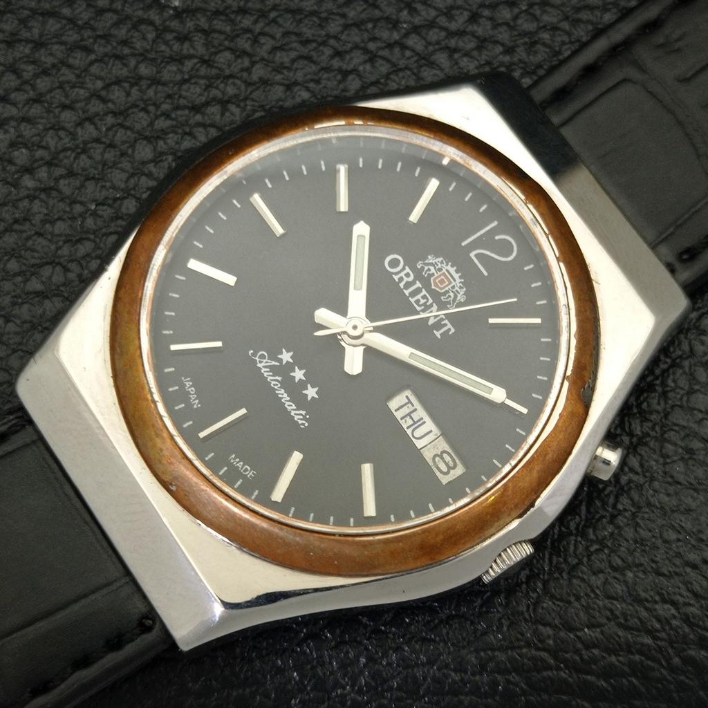 Б/у ORIENT JAPAN МУЖСКИЕ АВТОМАТИЧЕСКИЕ ЧАСЫ DAY&DATE ЧЕРНОГО ЦИФЕРБЛАТА A432326-2 R111-a432326