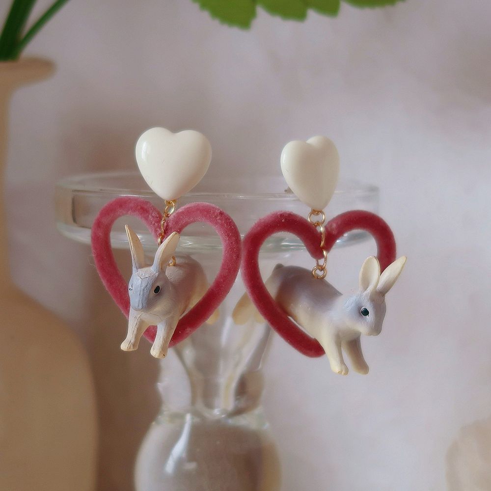 Girls Gifts White Heart Rabbit Korean Style Jewelry Animal Earrings Women Earrings Resin Jewelry