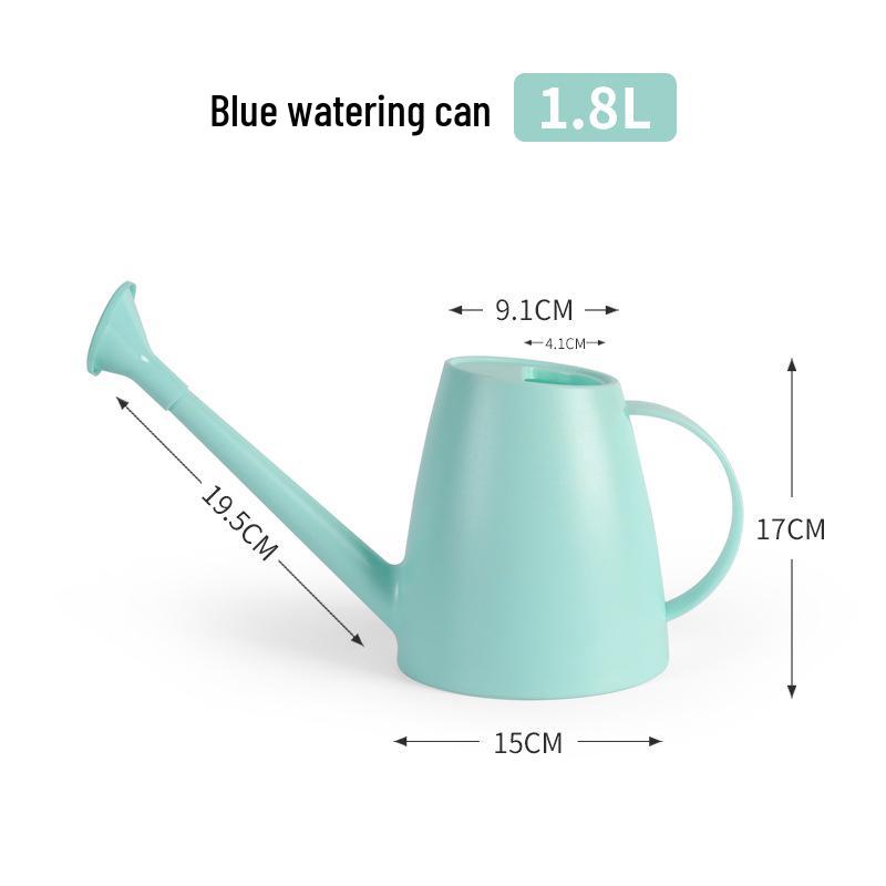 Пластиковая лейка с длинным носиком для использования в саду