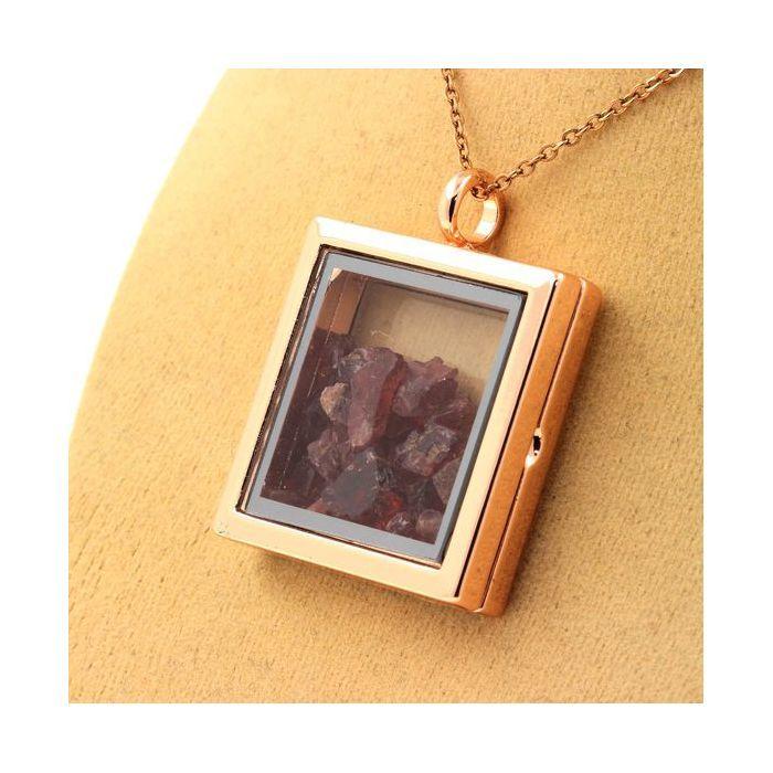 Stones and Minerals. Raw Rhodolite Garnet Necklace. Square Model. Color Rose Gold.