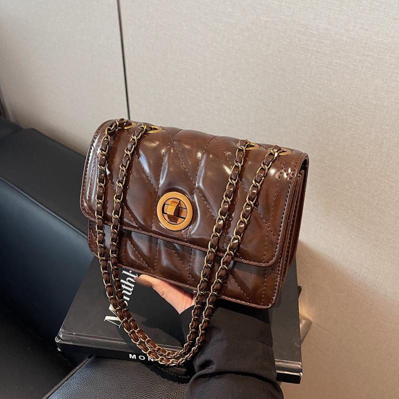 Сумка-цепочка ромбовидной формы женская новая популярная универсальная на плечо, мессенджер, высококлассная дорожная маленькая квадратная сумка