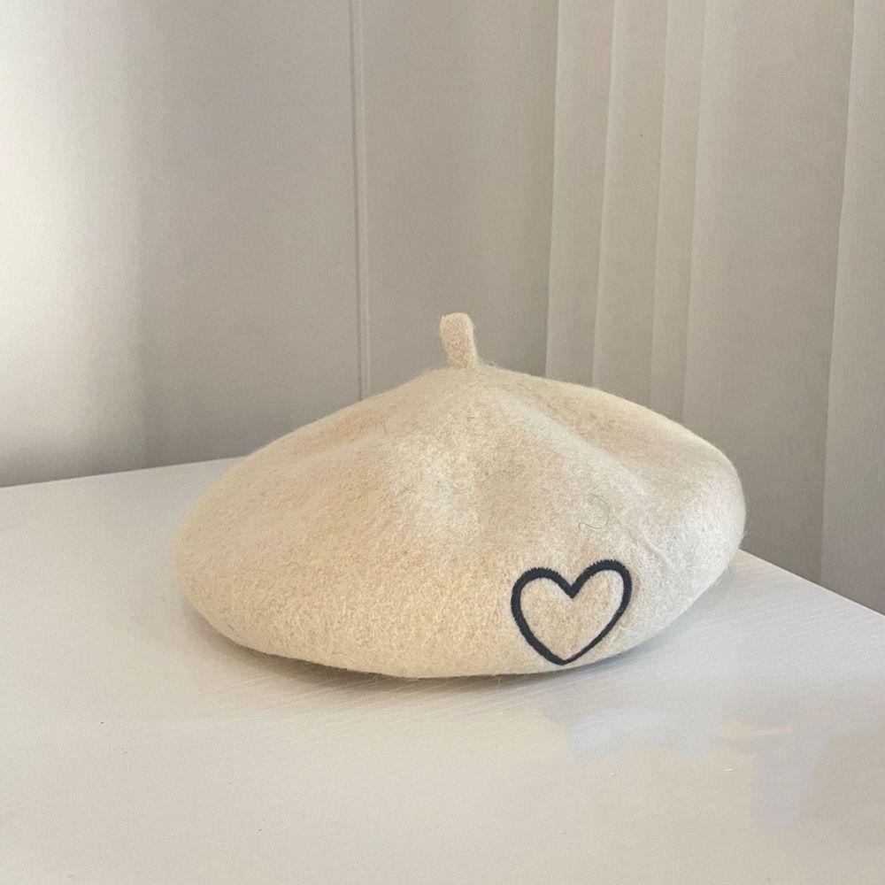 Heart Embroidery Knitted Beret Hat Round To Painter Beret Cap Autumn and Winter