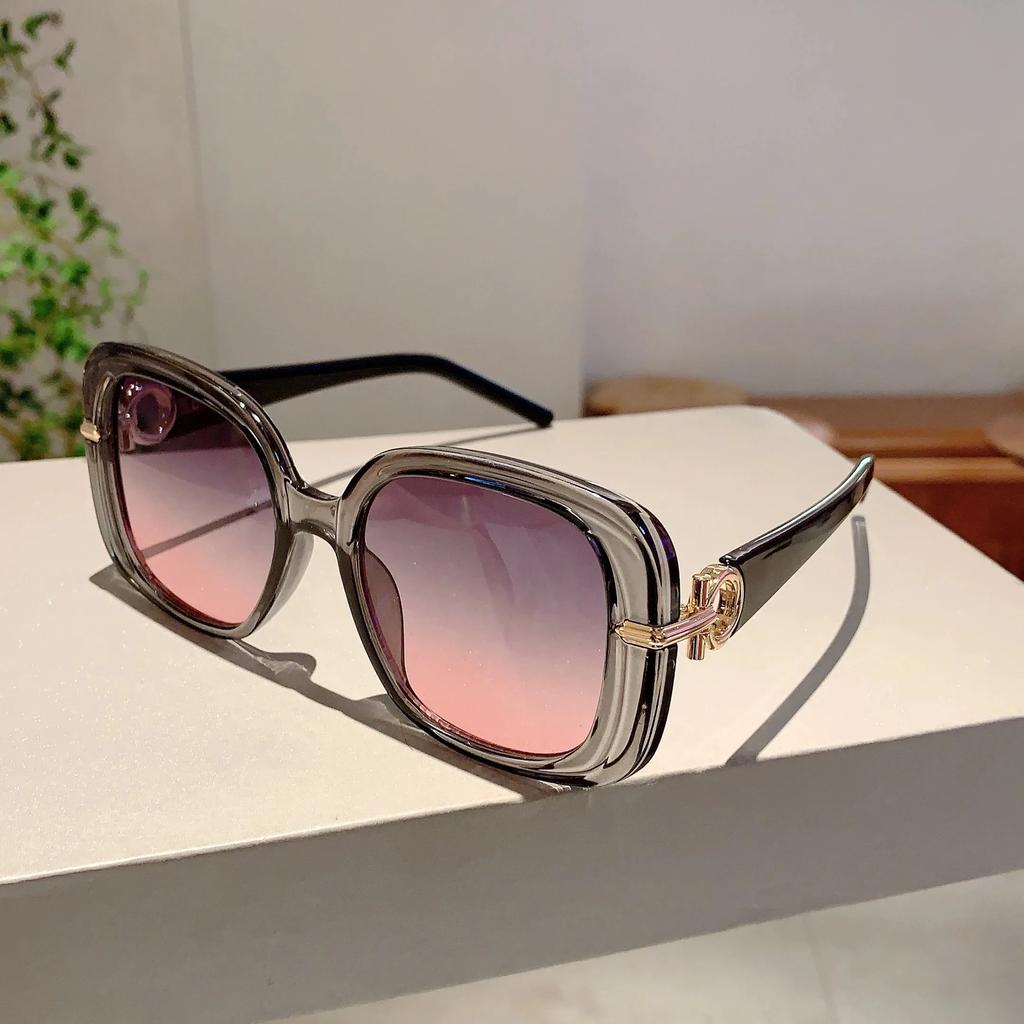 Fashionable Oval Sunglasses for Women Retro Large Frame Glasses Suitable for Women's Daily Wear Sunglasses for Women Sun Glasses