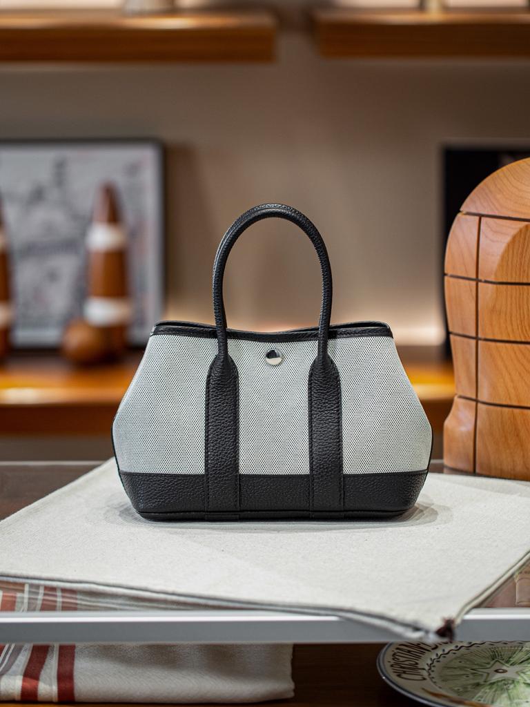 Garden Neo Garden 23 Flower Garden Layout Stitching Leather Handbag Cowhide Mini Handbag Womens Bag