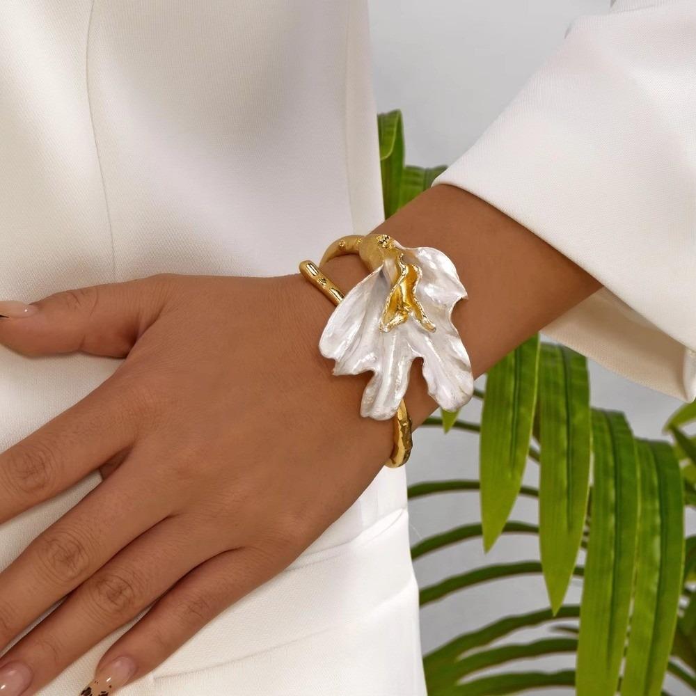 Open Bangle Open Bracelets Gold Flower Wrist Bangle Fashion Party Jewelry Women