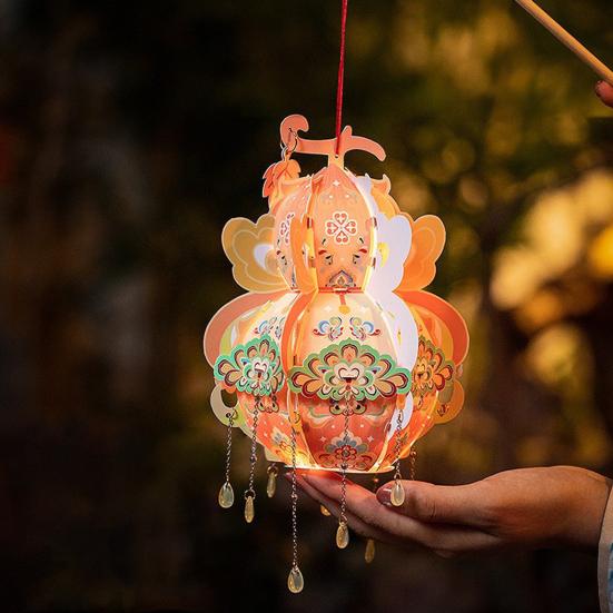 Handcrafted Calabash Lantern Handheld Chinese New Year DIY Luminous Flower Light for Mid-Autumn Festival Hanfu Cosplay Wedding Decor